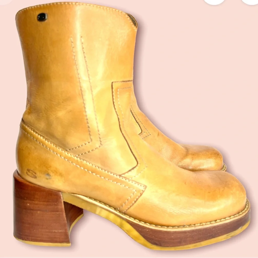 Awesome SKECHERS Vintage Boots Genuine Leather Platform Chunky Heel Above Ankle